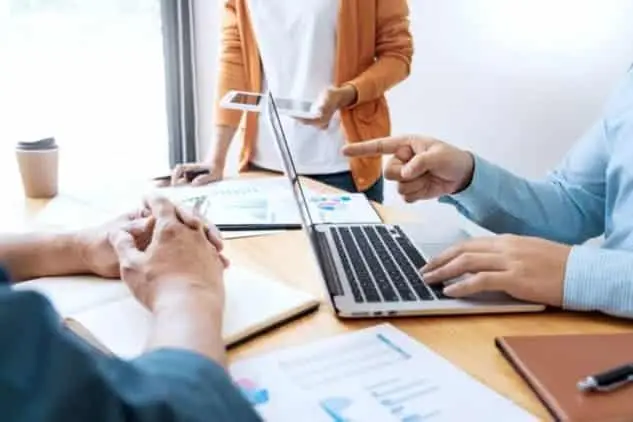 ليش شركتك بحاجة لـ استشارات تسويقية؟